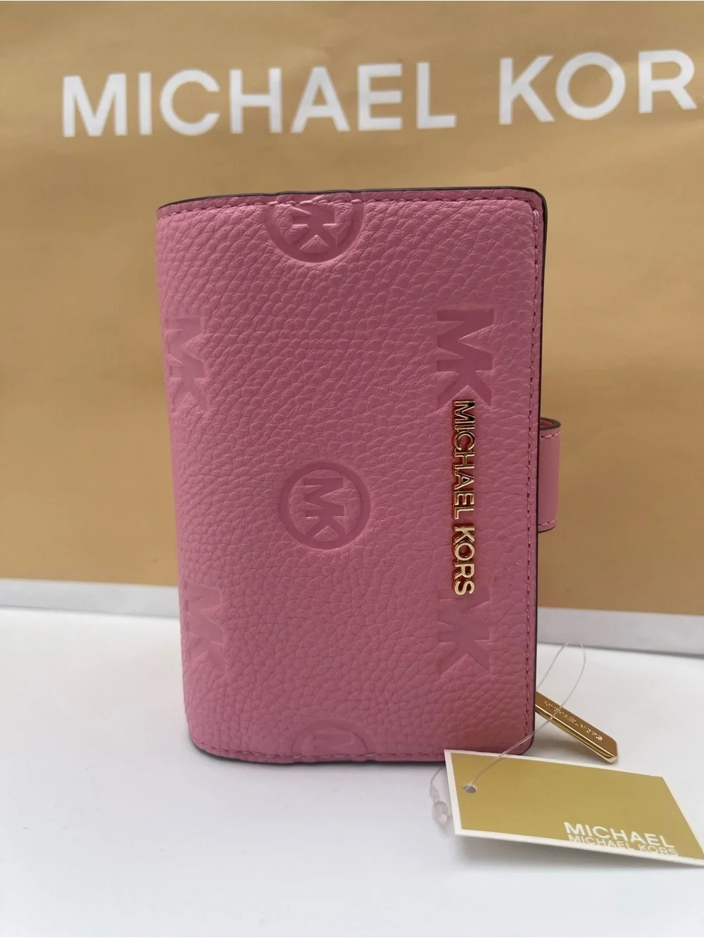 MICHAEL KORS Jet Set Travel Medium MK Logo Debossed Bifold Wallet Carnation  NWT